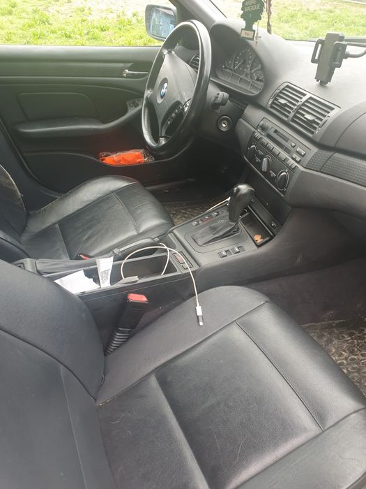 BMW 320 i caixa automática só para peças.