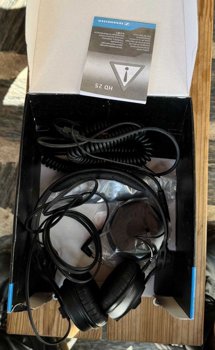 Sennheiser HD-25 Plus