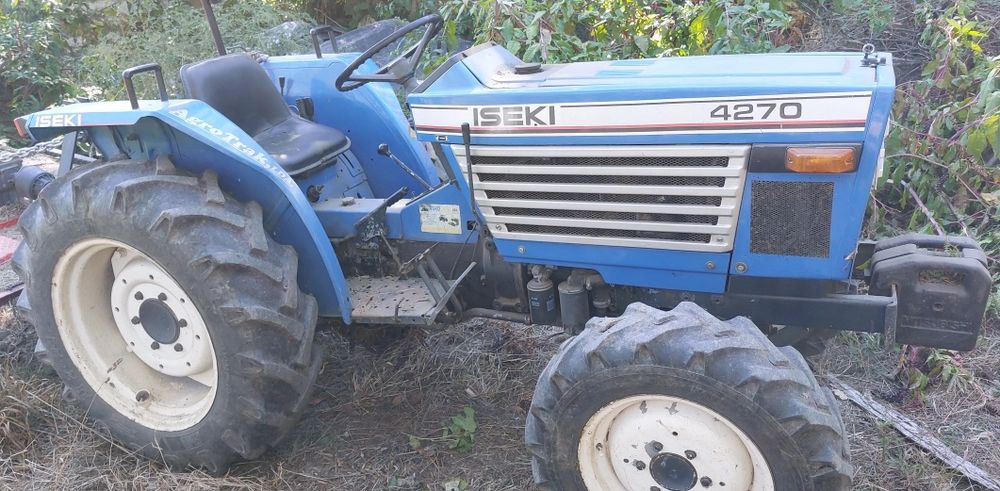 Trator Izeki 25cv 4x4