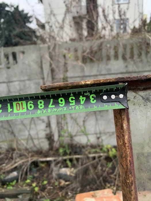 Stare okna metalowe z 100 letniego budynku - 2 sztuki