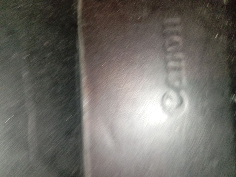 Câmara Canon não sei se funciona com bolsa