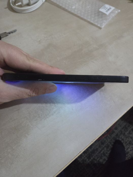 Iphone 15 заблокований айклауд на запчастини