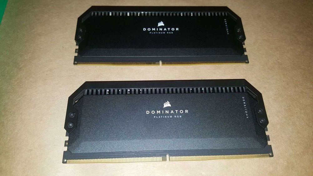 Пам'ять бв DDR5 64GB [2x32GB] 6000/CL30 Corsair Dominator RGB (CMT64GX5M2B6000C30)