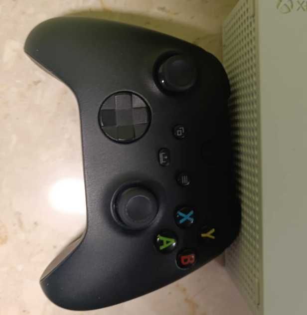 xbox series s + 2 pady