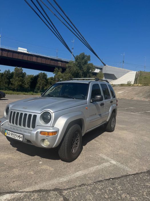 Продаж Jeep Liberty 6000$ для ЗСУ знижка