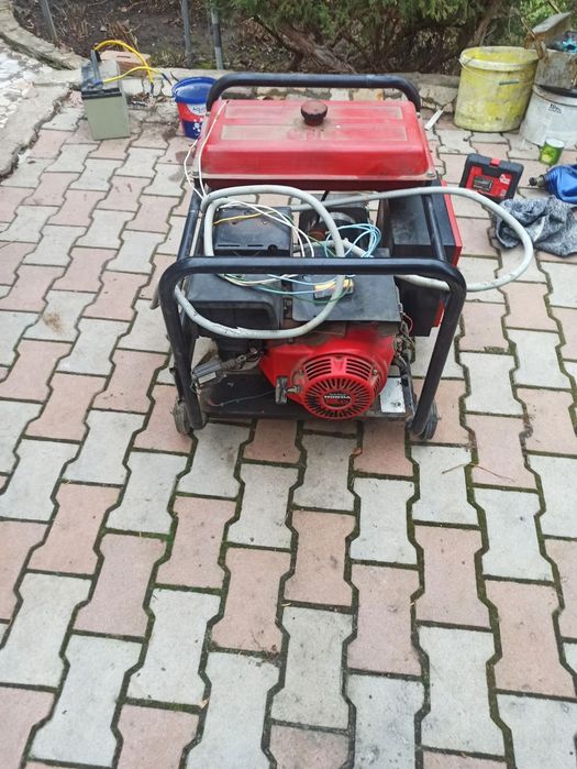 Прогдам генератор хонда 5.5 квт с автопуском при выключении света