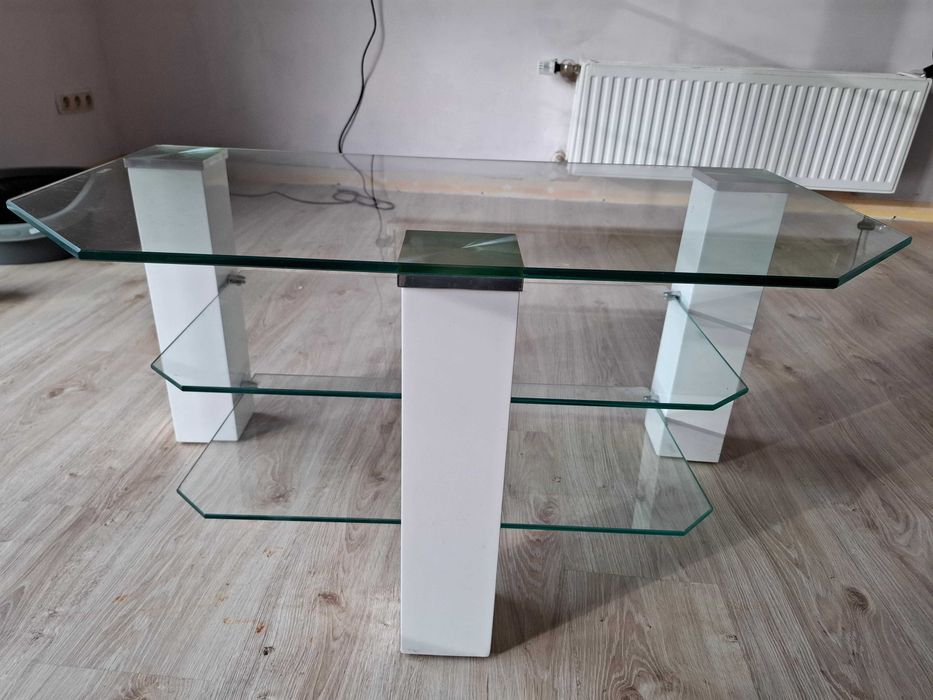 Szklany stolik RTV