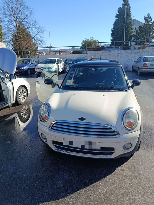 Carro Mini Cooper d