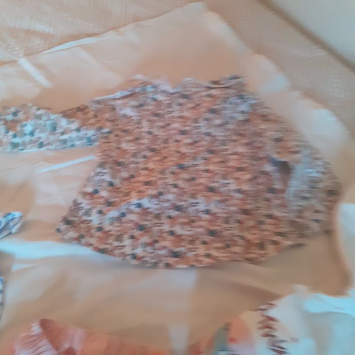 Roupa de menina a partir dos 8 meses