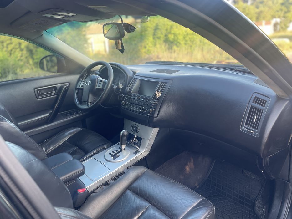 Продам Infiniti FX35