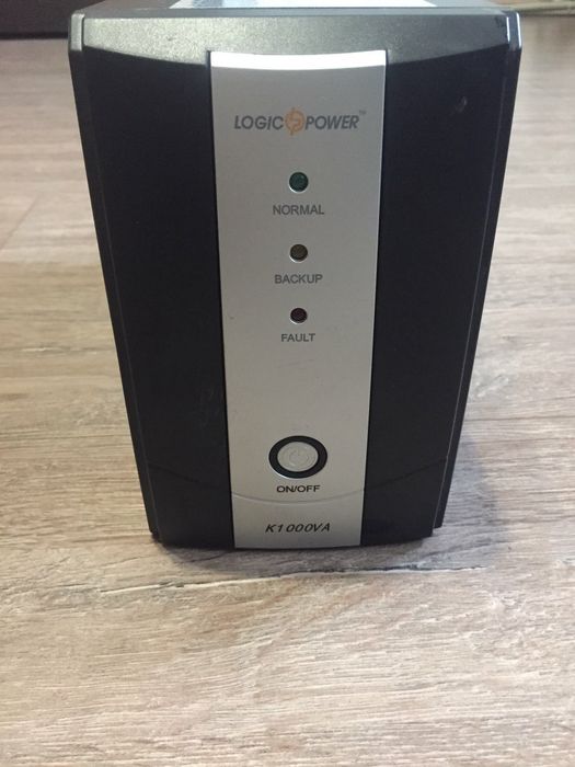 ИБП, бесперебойник, инвертор 12в на 220, упс, ББЖ Logic Power 1000VA