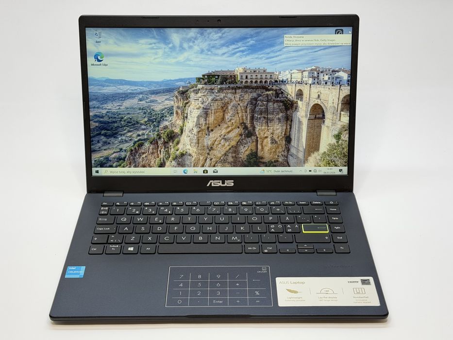 zadbany laptop asus e410k celeron n4500 4gb ram /128 gb pamięci 14''