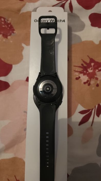 Samsung s23 128GB + Samsung smartwatch 4