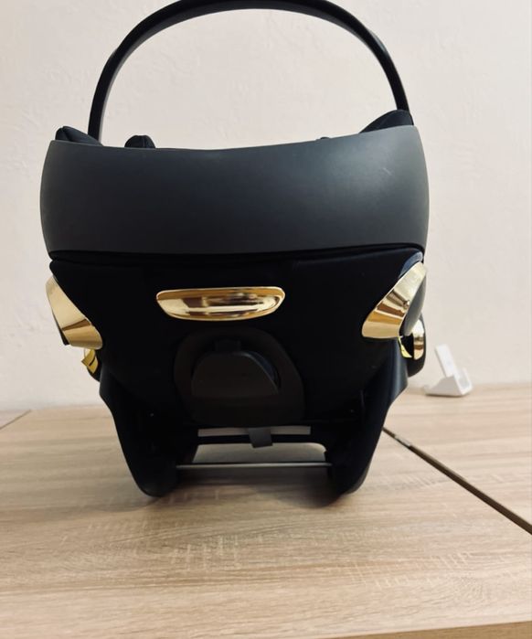 Новая Cybex Cloud Q by Jeremy Scott (Wings)