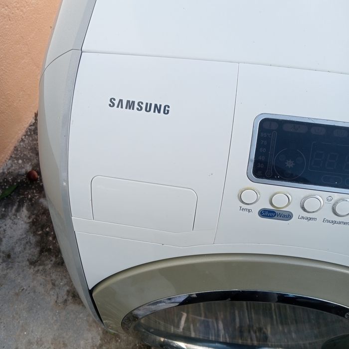 Máquina de lavar roupa, semi-nova 10Kg