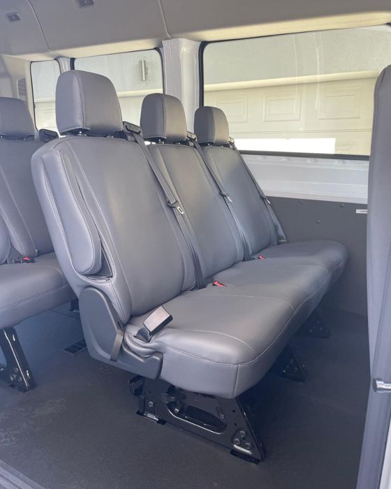 Pokrowce na fotele Citroen Jumpy 9 os. Szyte ręcznie kolor do wyboru