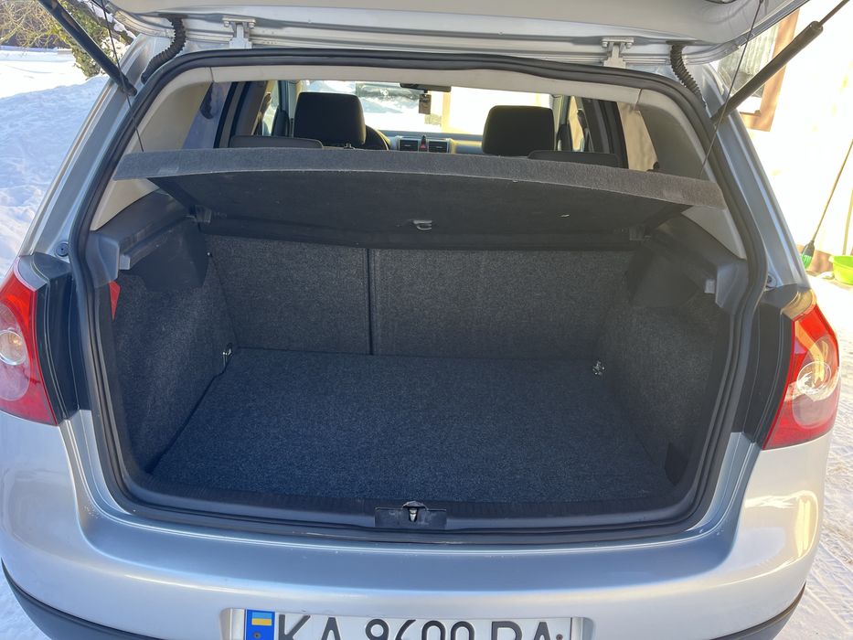 Продам  VW Golf 5