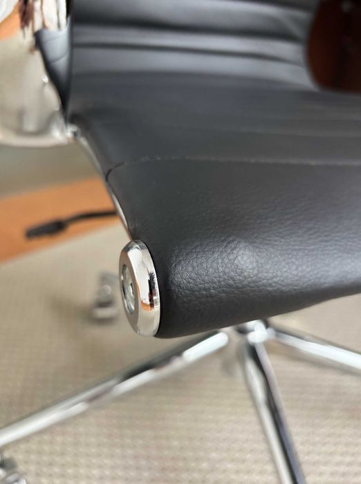 Cadeira de Executivo para Escritório, Preto (WW-302907)