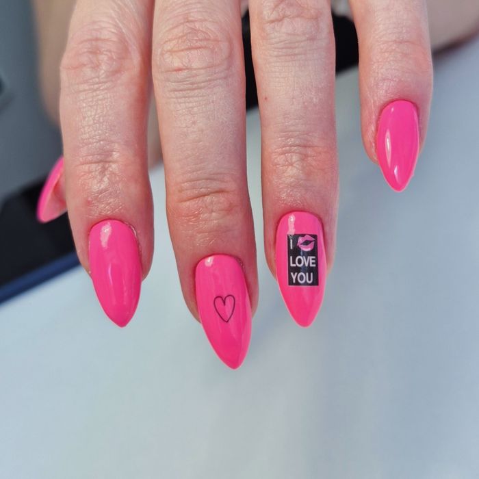 Манікюр 400грн Центр. Ринок