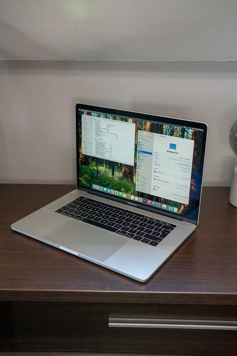 MacBook Pro A1990 i9 2,9 GHz 32GB DDR4 512GB SSD Retina Radeon 560X