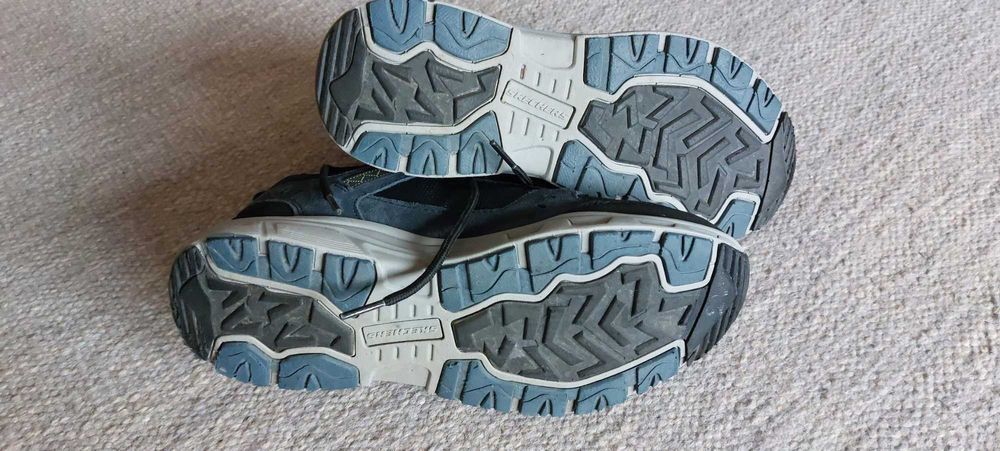 Кросівки Skechers 41р 26см