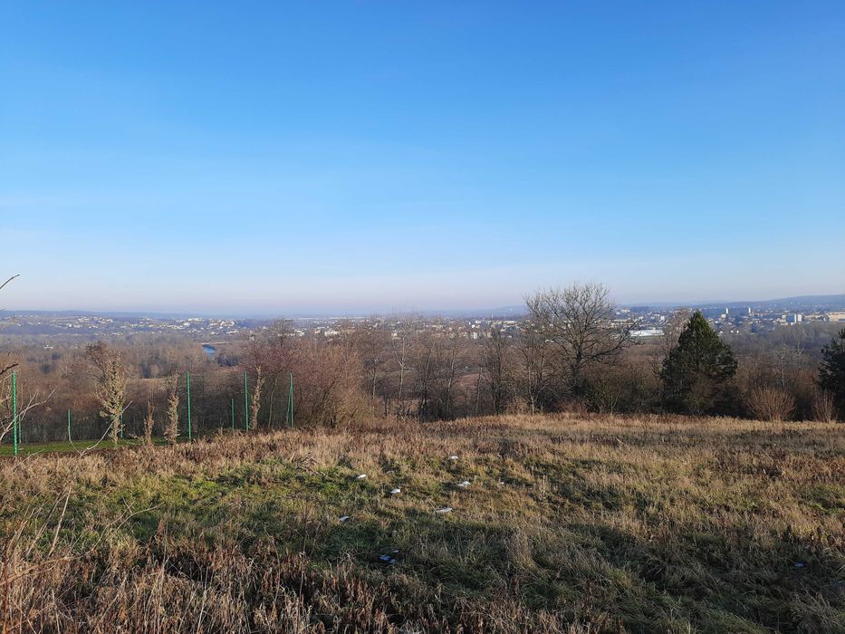 Działka z wyjątkowym widokiem w Jareniówce