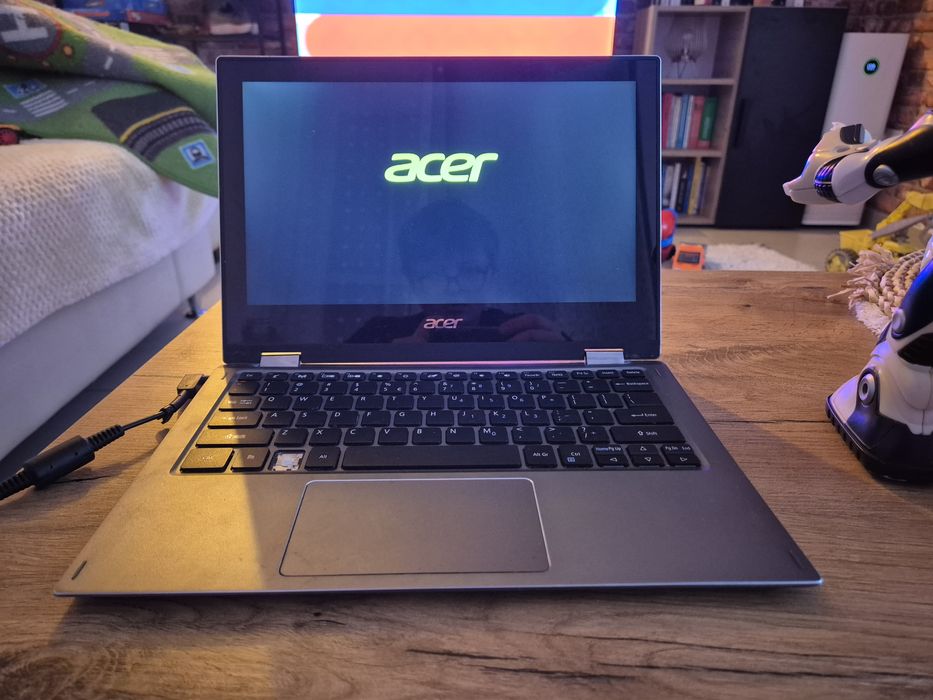Acer Spin Sc111-34N