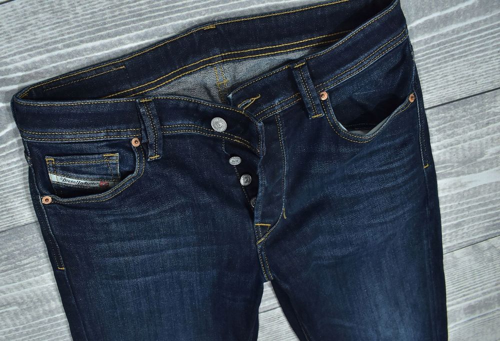 Diesel Larkee-Beex Regular Tapered Jeansy W31 L32