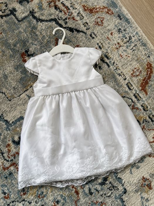 Sukienka biała chrzest roczek rozmiar 86 Coccodrillo