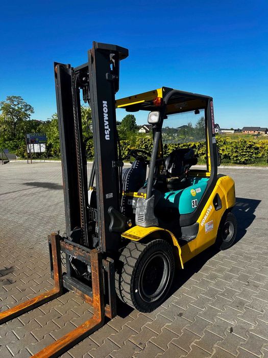 wózek widłowy KOMATSU FD30 diesel Yanmar 3000kg przesuw 4-sekcja 2009'