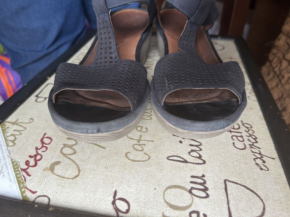 Clarks skóra sandały rozmiar 39,5