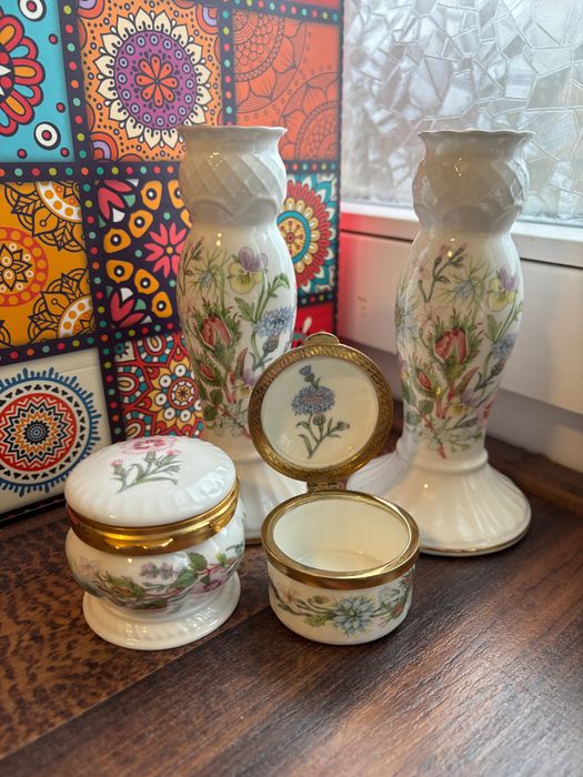 Англійська порцеляна Aynsley Wedgwood та ін. Мініатюри вази шкатулки