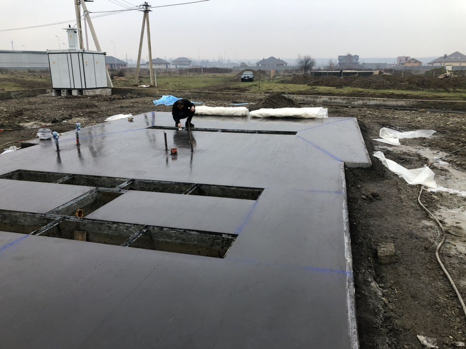 напівсуха стяжка, машинна штукатурка,промислові підлоги,