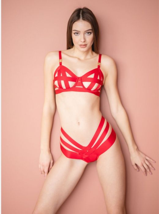 Новый бандажный комплект  белья