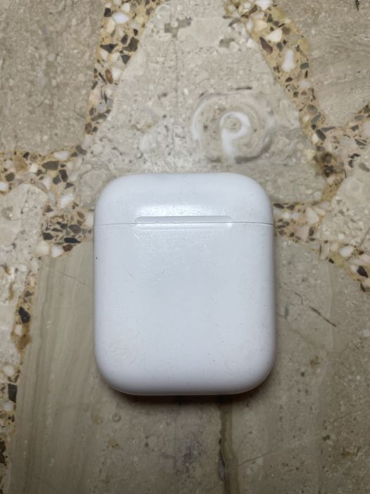 AirPods 2 generacji! Lewa gra cisze