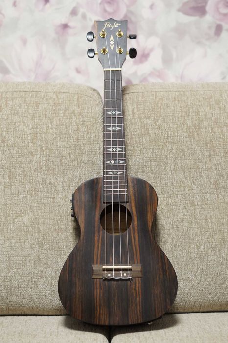 Укулеле Коцерт Flight DUC460CEQAMARA