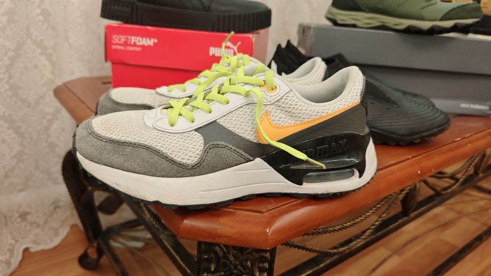 Продам кросівки Nike Air Max