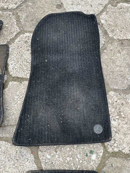 Komplet dywaniki czarne rypsowe mercedes w201 190