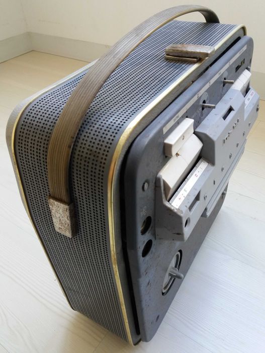 Grundig TK 40 - Gravador de Som e Leitor de Fita - Para peças...