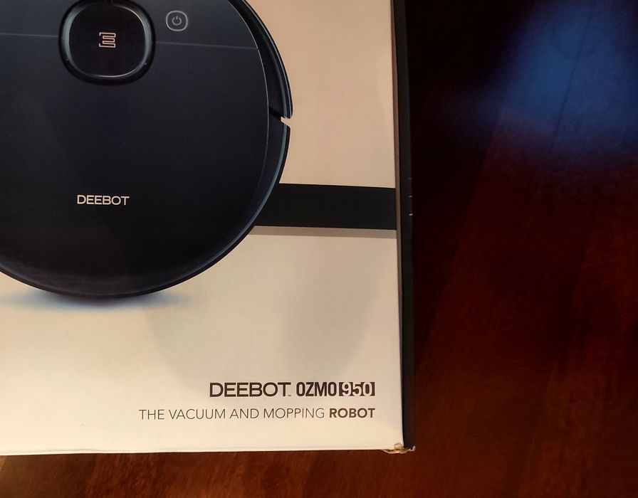 Робот-пылесос Ecovacs DEEBOT ozmo 950