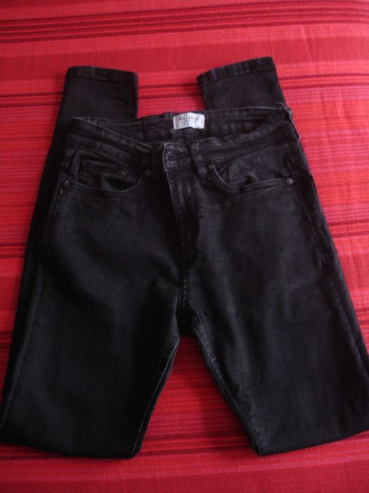 Calças Pretas da Pull&Bear Nº 38