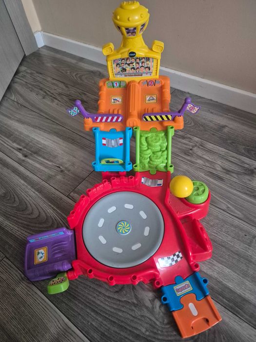 Tor pełen akrobacji