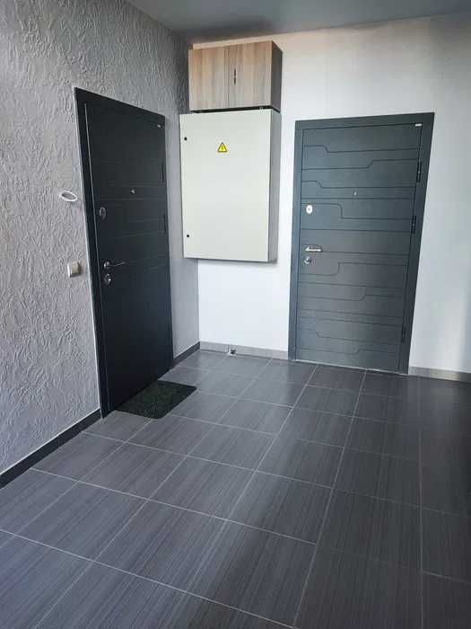 2-Х Кімнатна в новобудові з ремонтом