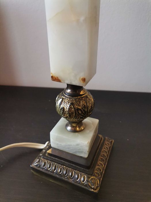 Lampa francuska z lat 70-tych XX wieku - onyx