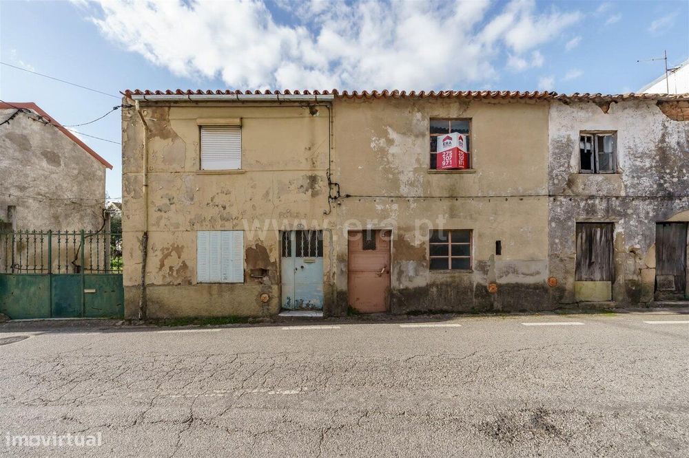 Moradia T2 / Fundão, Fatela