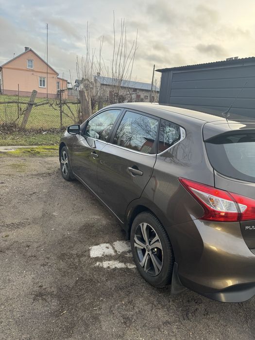 Nissan Pulsar.