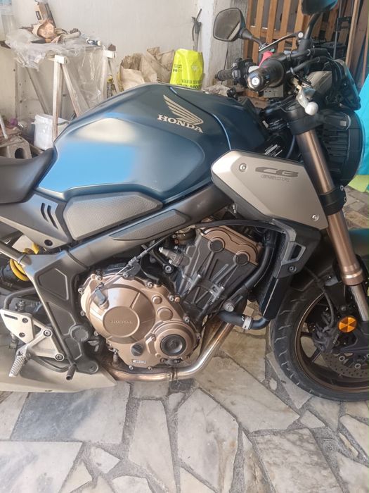HONDA CB650R.