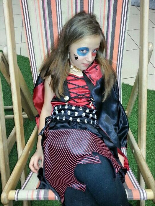 Прокат,продаж карнавальных костюмов для Хеллоуин,праздников ,фотосесий