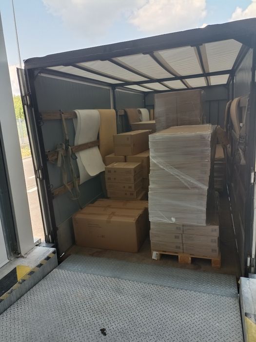 Przeprowadzki transport