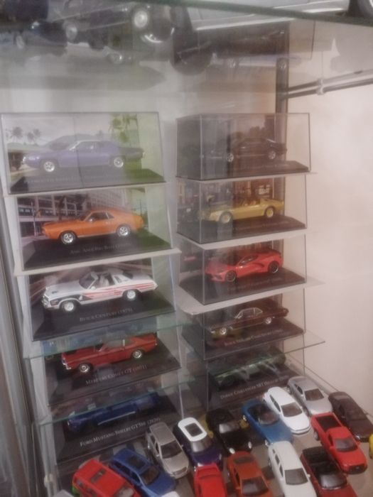 Coleção American cars 1:43